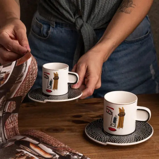 JOGO CAFÉ FACES EM NEW BONÉ CHINA COM BORDA DOURADA C/ 8 PÇS 100ML - FULL FIT