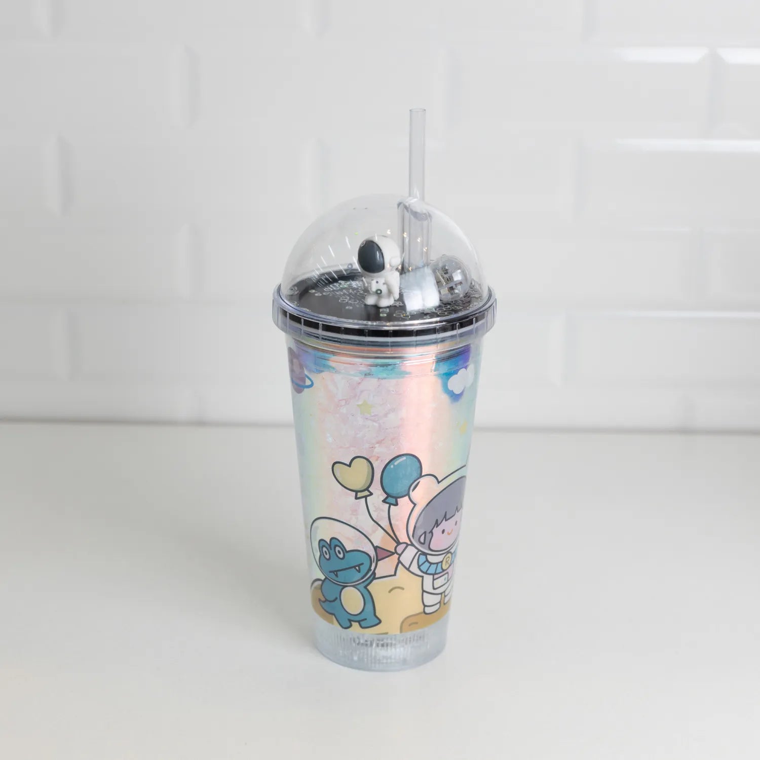 COPO DECORATIVO DE PLASTICO COM CANUDO E LUZ LED ASTRONAUTA 460ML - LYOR