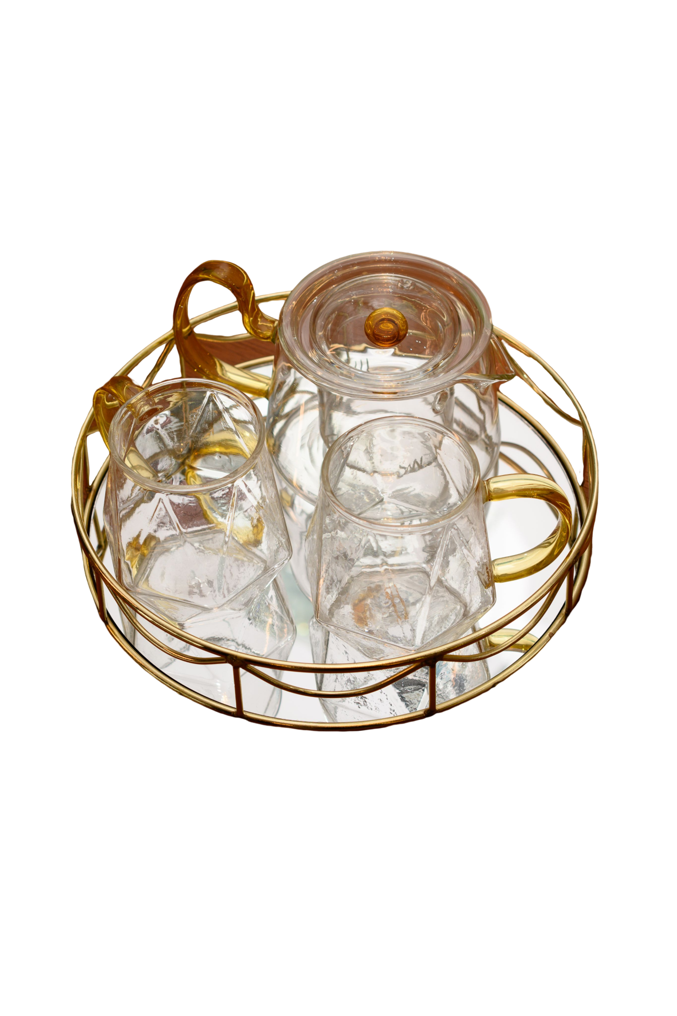 KIT COREANO CHALEIRA CANECAS BOROSSILICATO TRANSPARENTE ALÇA AMARELA C/ BANDEJA REDONDA DOURADA ESPELAHADA 04PÇS – DBL